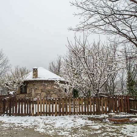 Apartamentos Rurales El Solitario บาโญส เด มอนเตมายอร์ ภายนอก รูปภาพ