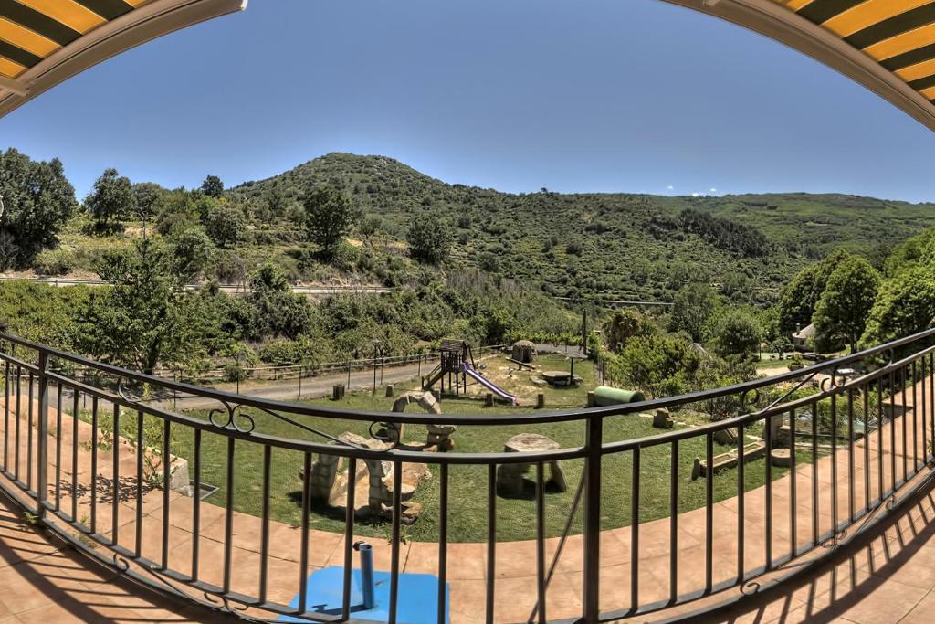 Apartamentos Rurales El Solitario บาโญส เด มอนเตมายอร์ ภายนอก รูปภาพ