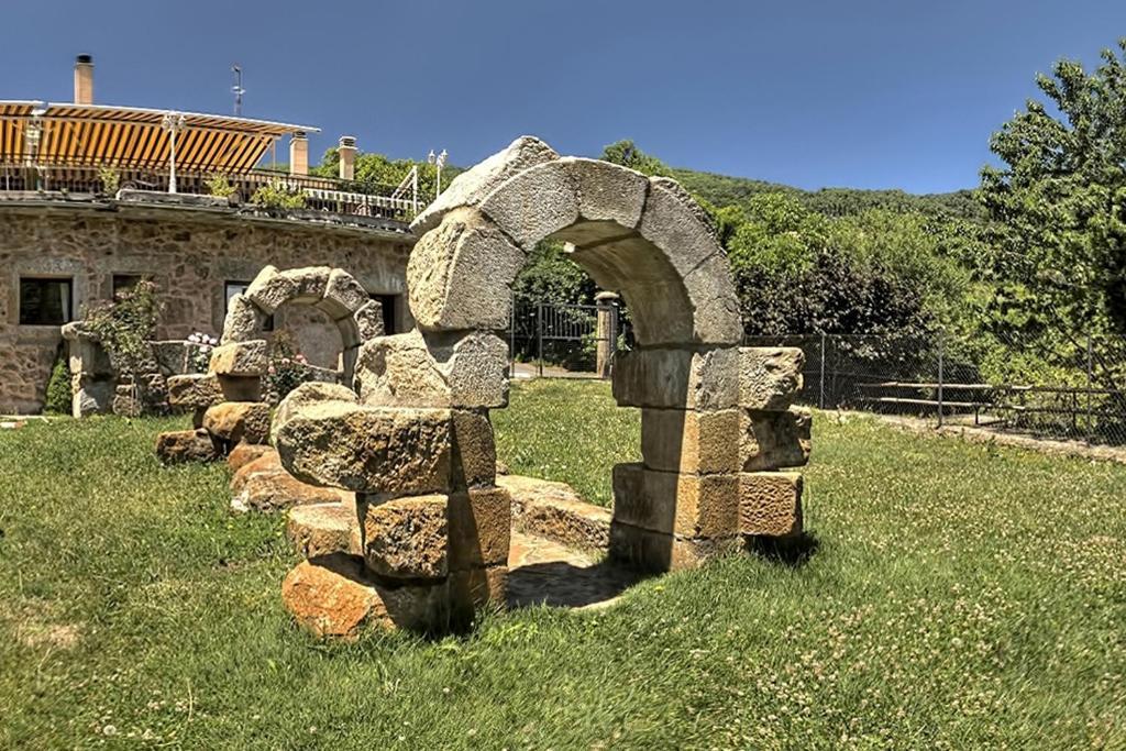 Apartamentos Rurales El Solitario บาโญส เด มอนเตมายอร์ ภายนอก รูปภาพ