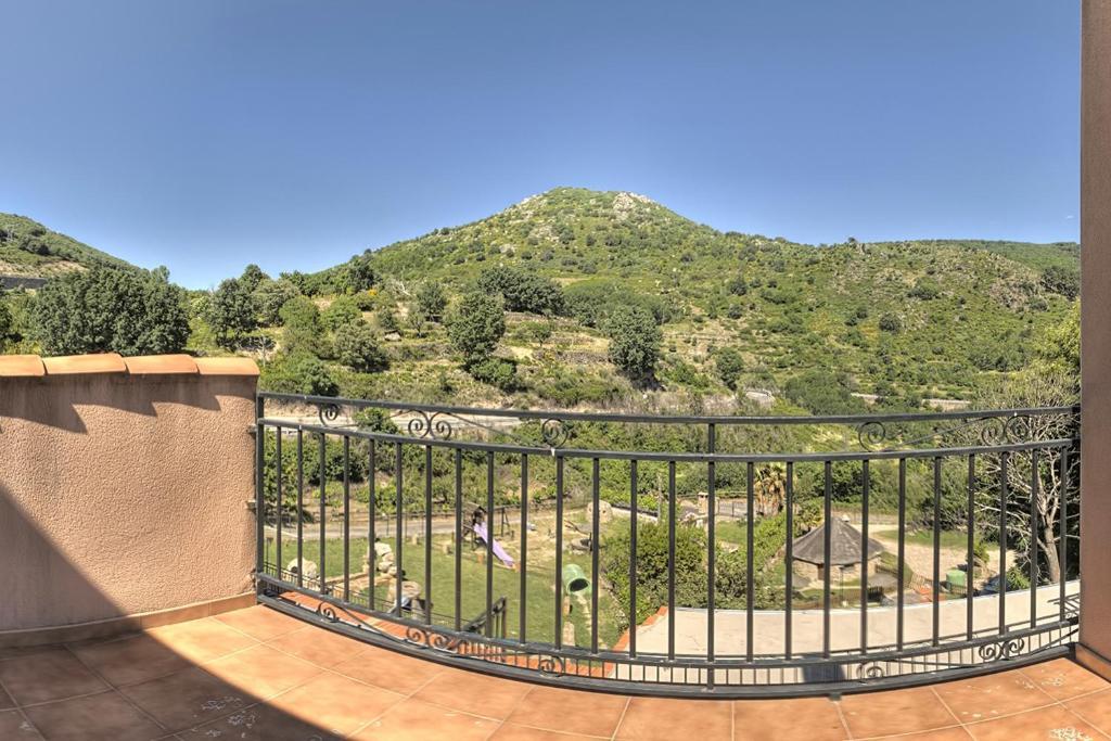 Apartamentos Rurales El Solitario บาโญส เด มอนเตมายอร์ ภายนอก รูปภาพ