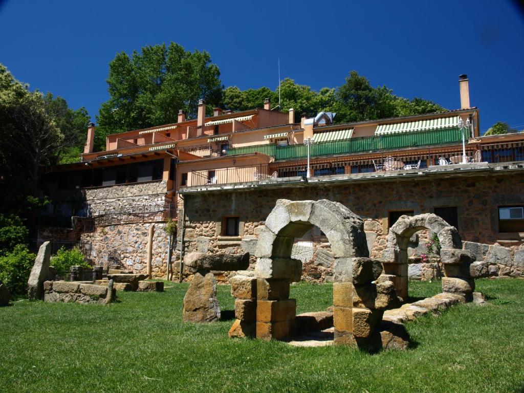 Apartamentos Rurales El Solitario บาโญส เด มอนเตมายอร์ ภายนอก รูปภาพ